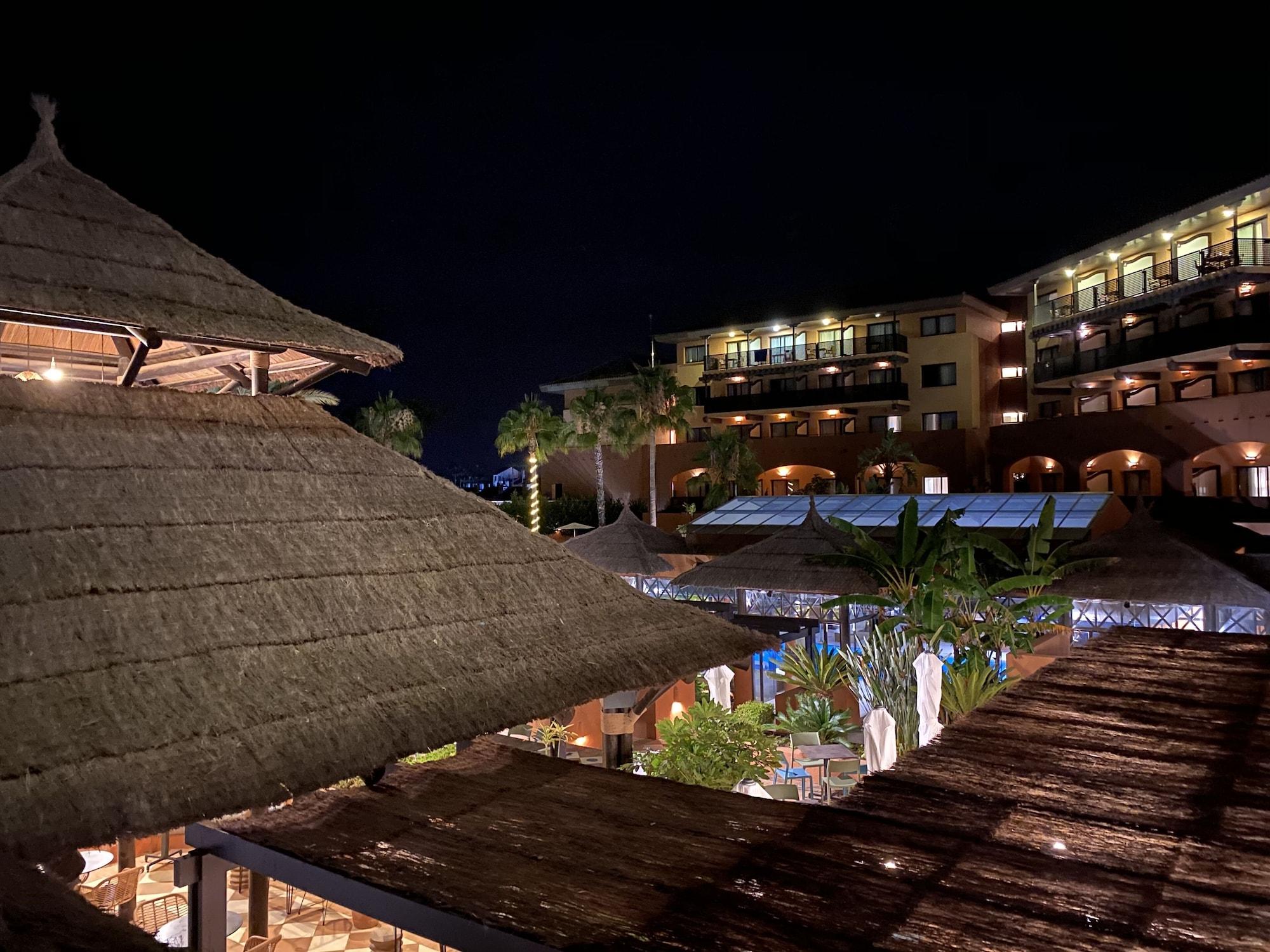 Doubletree By Hilton Islantilla Beach Golf Resort Exterior photo